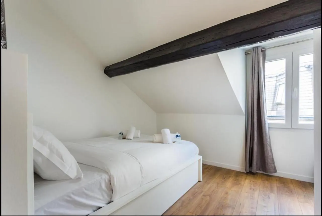 Home Suite Home Grands Boulevards - 51 - Paris
