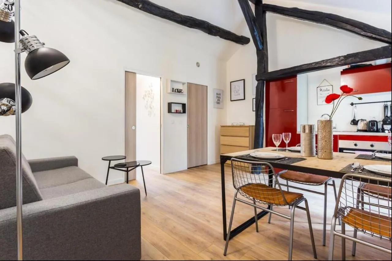 Home Suite Home Grands Boulevards - 51 - Paris France